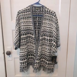 Absolutely Famous, small, drop sleeve cardigan